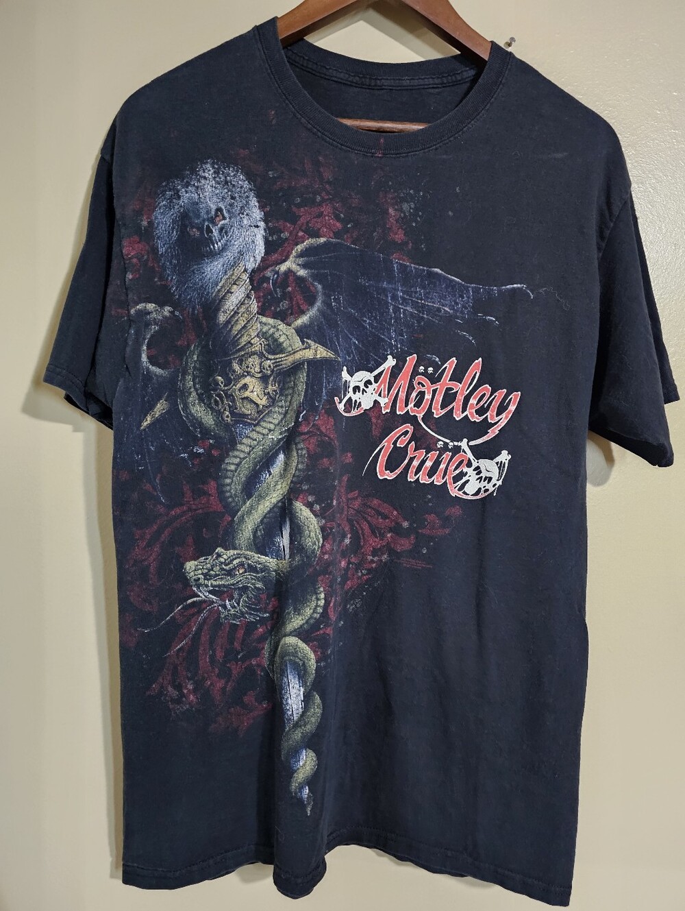 Motley Crue Graphic Band T Shirt Black Snake Skull Gothic Rock Mens Large